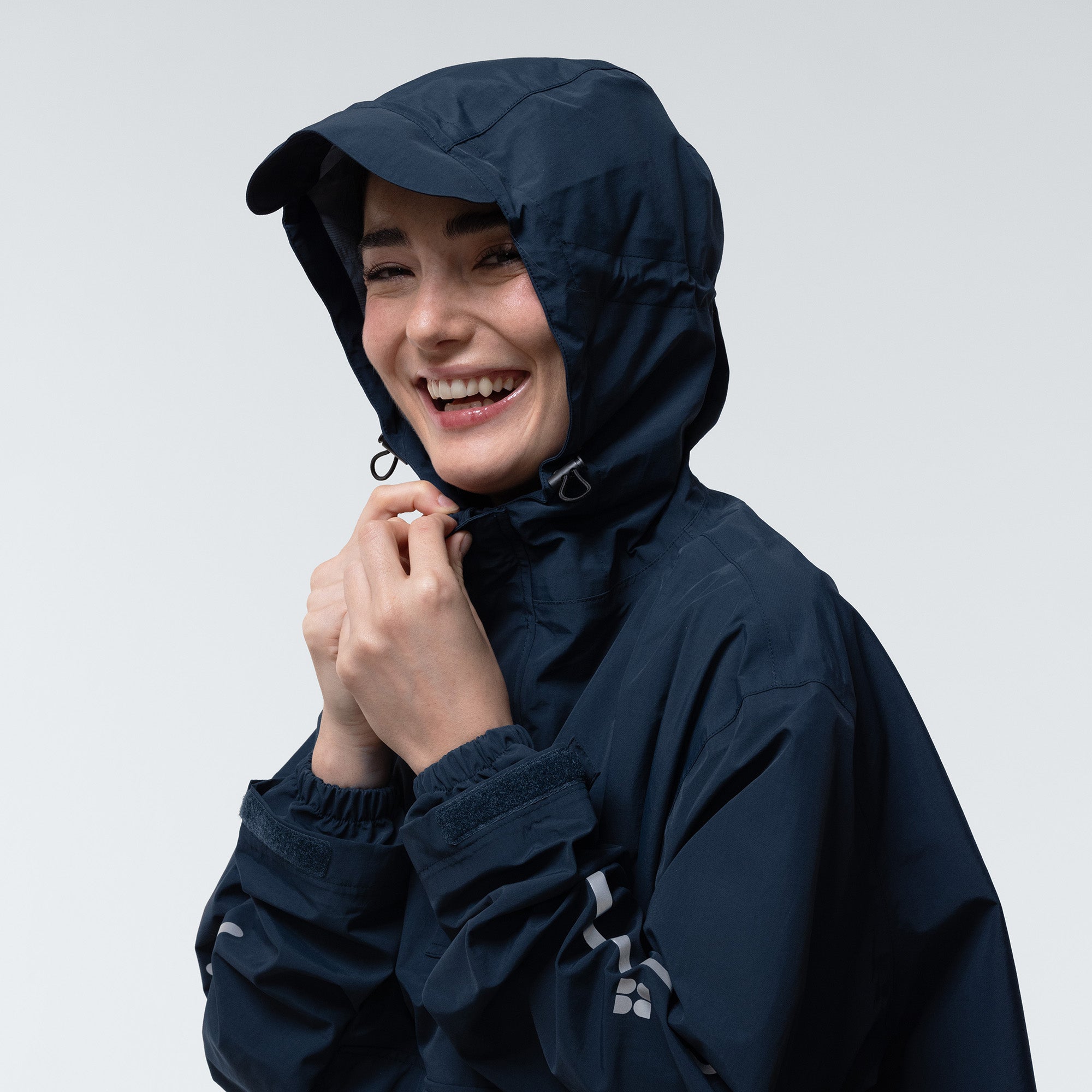 America250 x Folds of Honor Women’s Stride Pullover Poncho