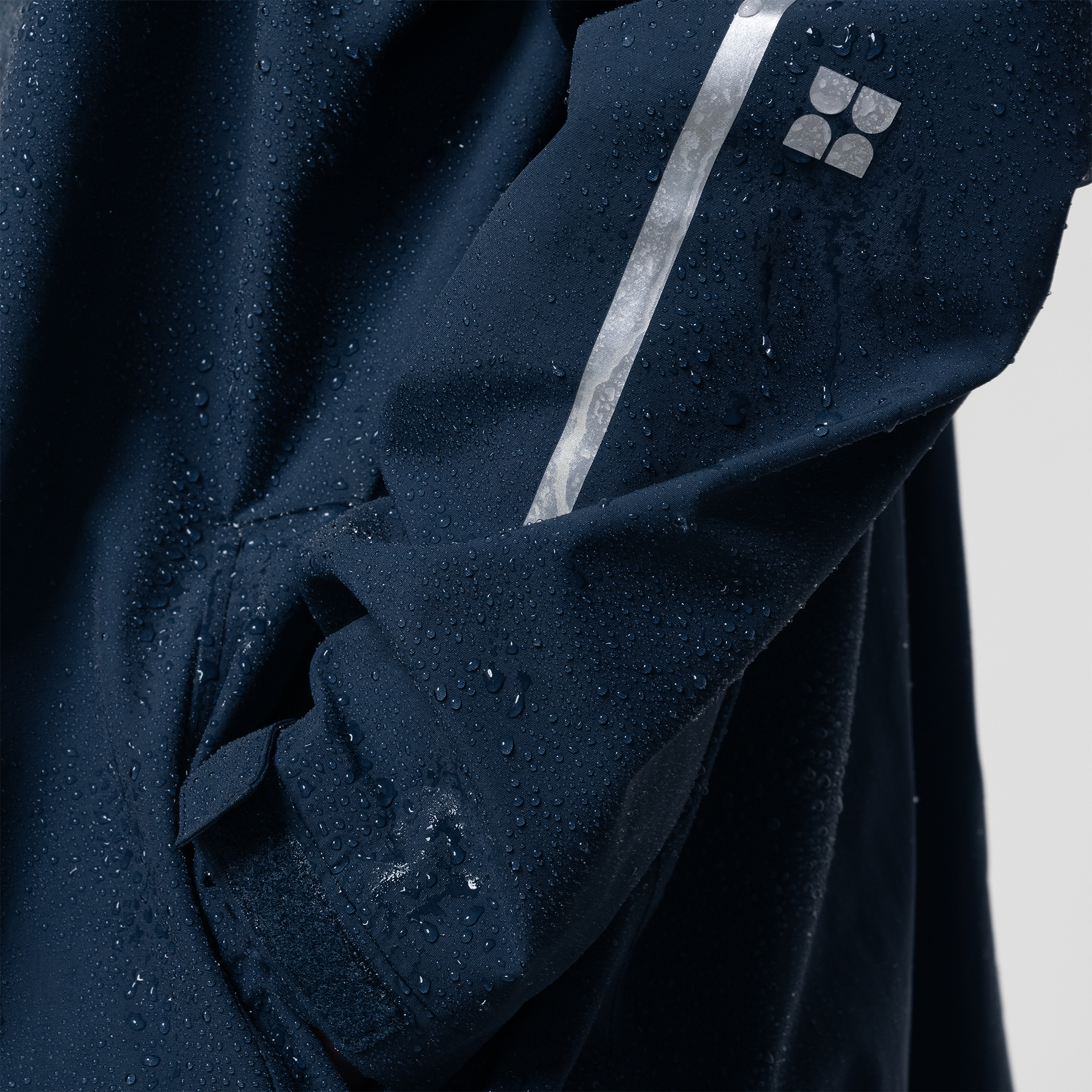 Unisex Stride Pullover Poncho