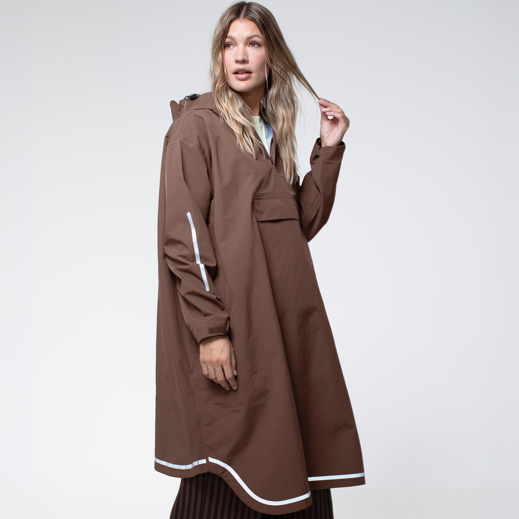 Unisex Stride Pullover Poncho